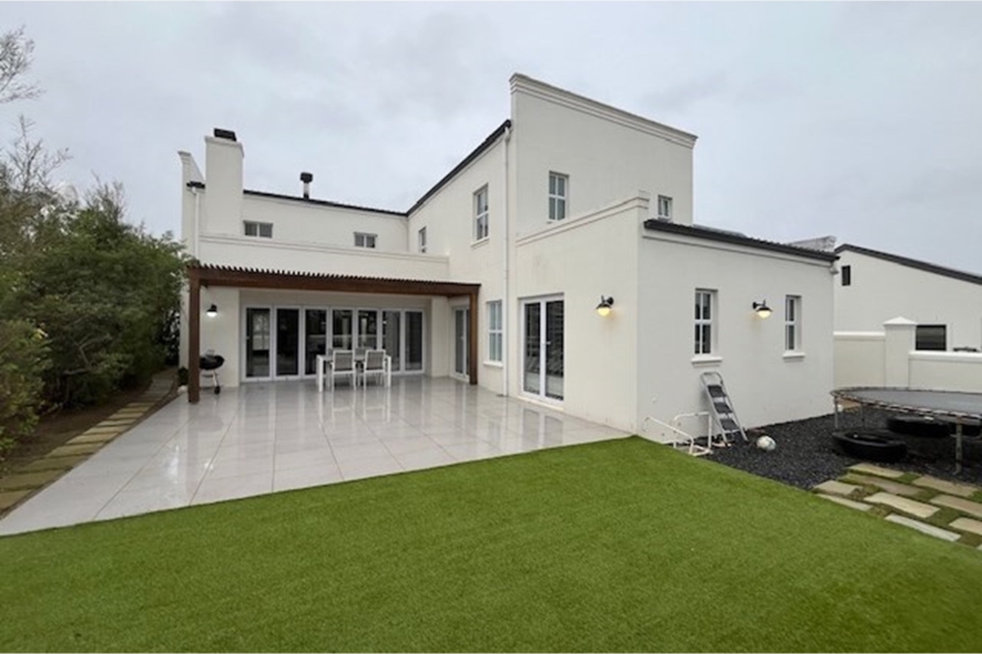 To Let 4 Bedroom Property for Rent in Croydon Olive Estate Western Cape
